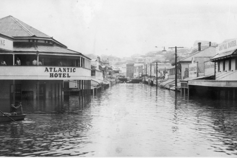 53-1955-atlantic-hotel-cnr-monkland-and-mary-streets
